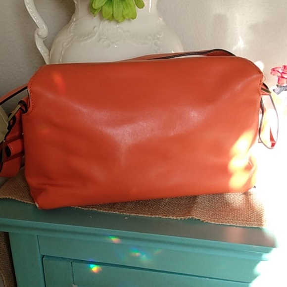 🖐️3/$15🖐️Cute Orange shoulder bag purse - Picture 2 of 10